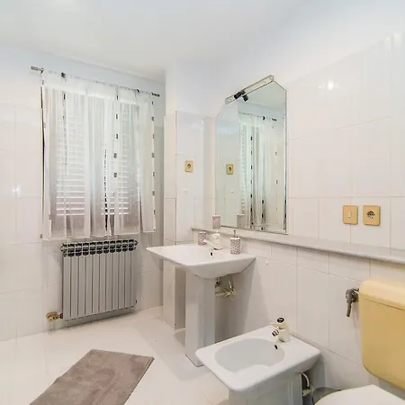 Guest house Dino 3*