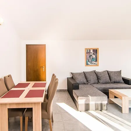 Dino Guest house